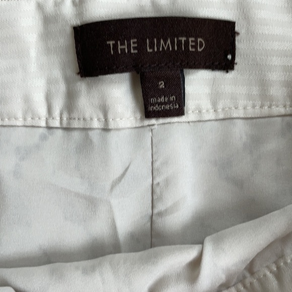 Tan lace pencil skirt - Picture 4 of 5